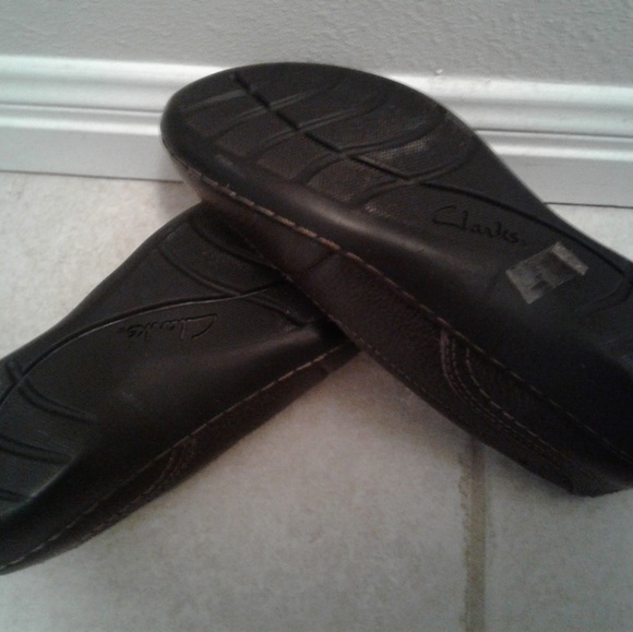 CLARKS LOAFERS - Picture 2 of 4